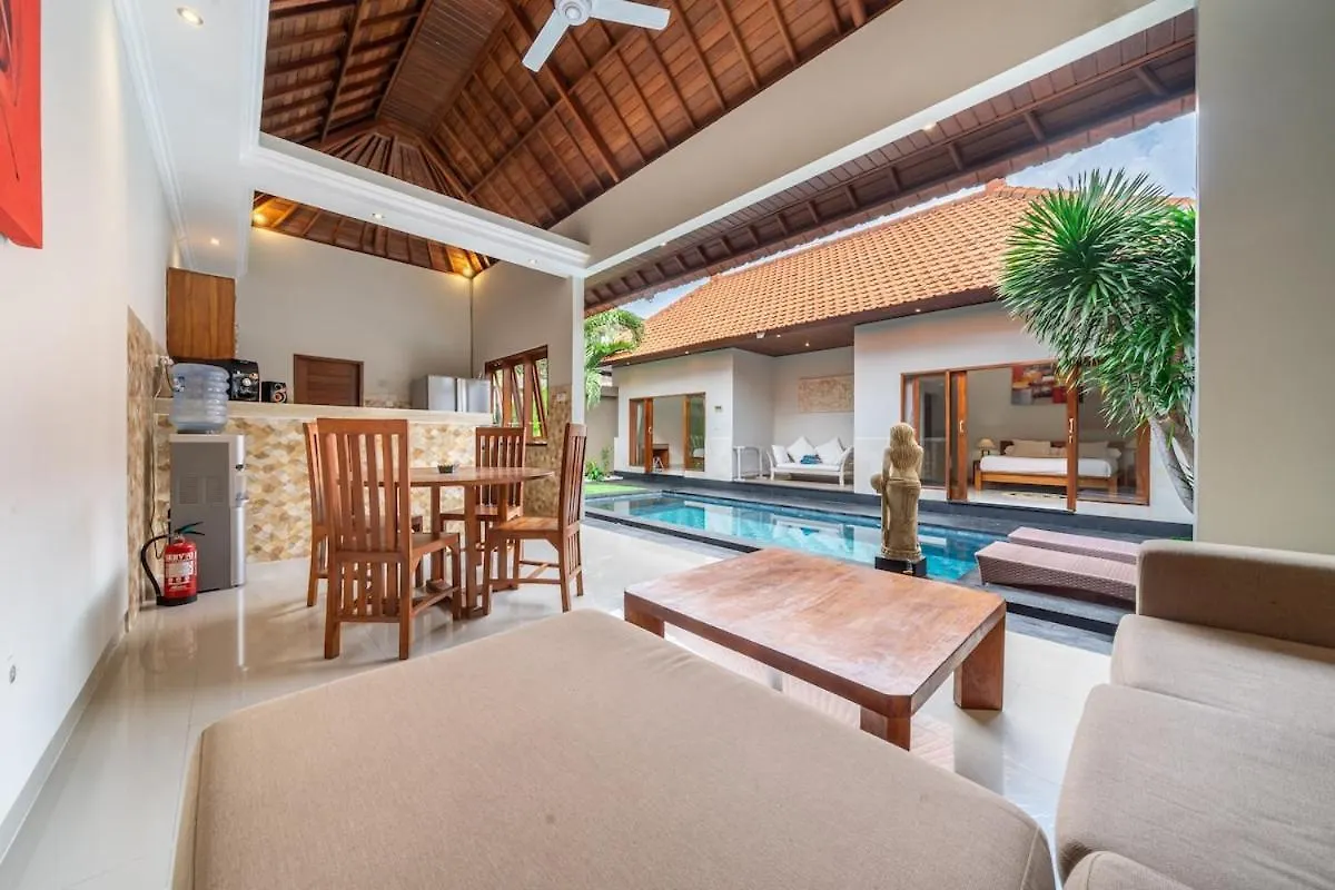 Ben & B Villa Kerobokan  Kerobokan (Bali)